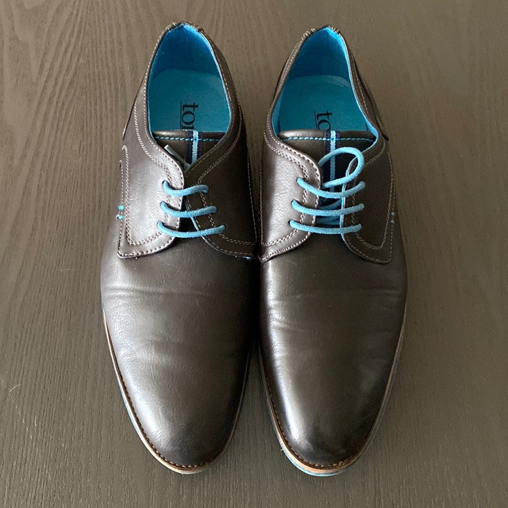 Tony’s Casuals Shoes